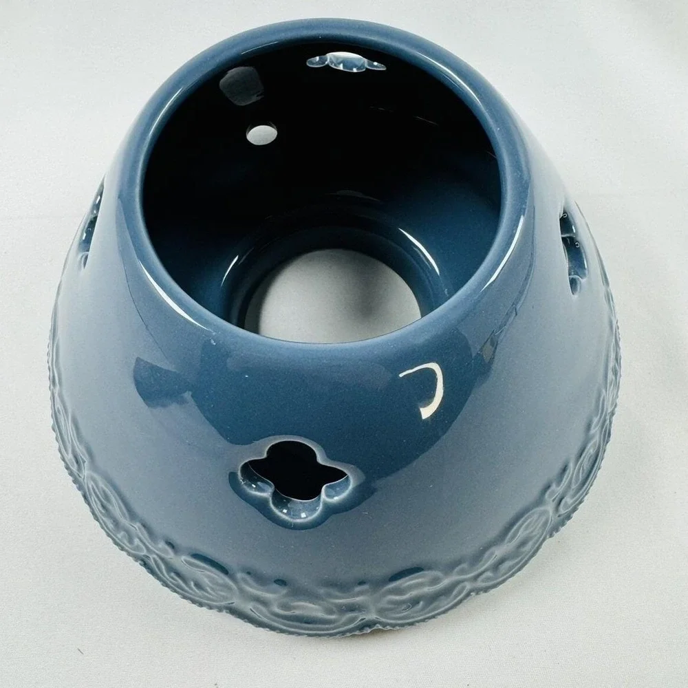VTG Blue Yankee Candle Ceramic Lamp Shade Embossed Scroll Scalloped Cottagecore